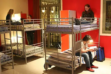 ברצלונה Hostal Equity Point Centric ספרד